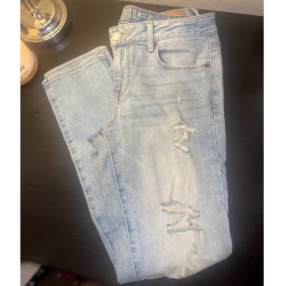 NWOT American Eagle Destructed Skinny Jean - Picture 1 of 5